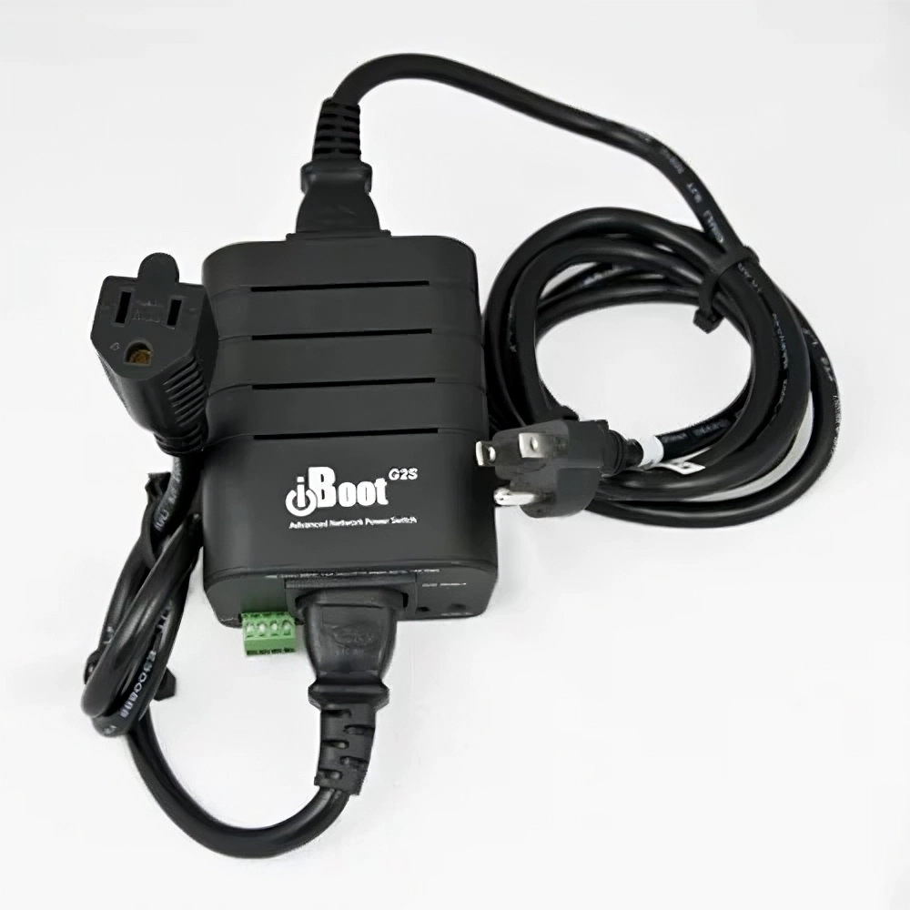 iBoot-G2S model with built-in 10/100 network switch for easy installation and remote reboot.
